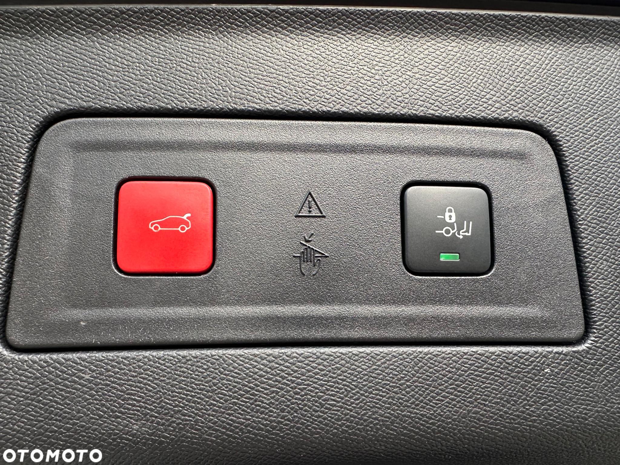 Peugeot 508 SW Plug-In Hybrid 225 e-EAT8 GT - 17