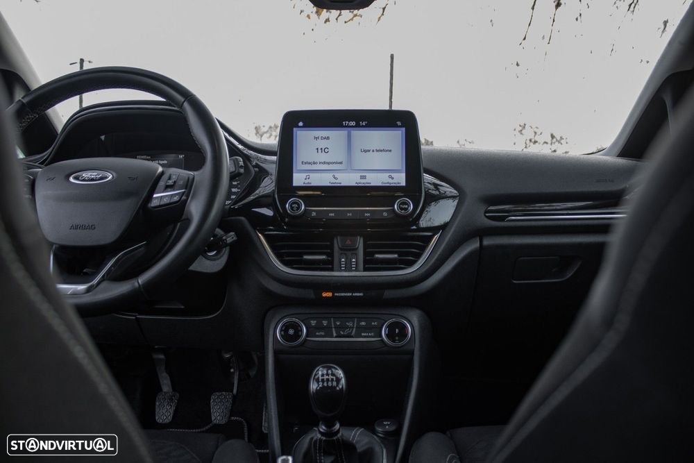 Ford Fiesta 1.0 EcoBoost Hybrid S&S TITANIUM - 11