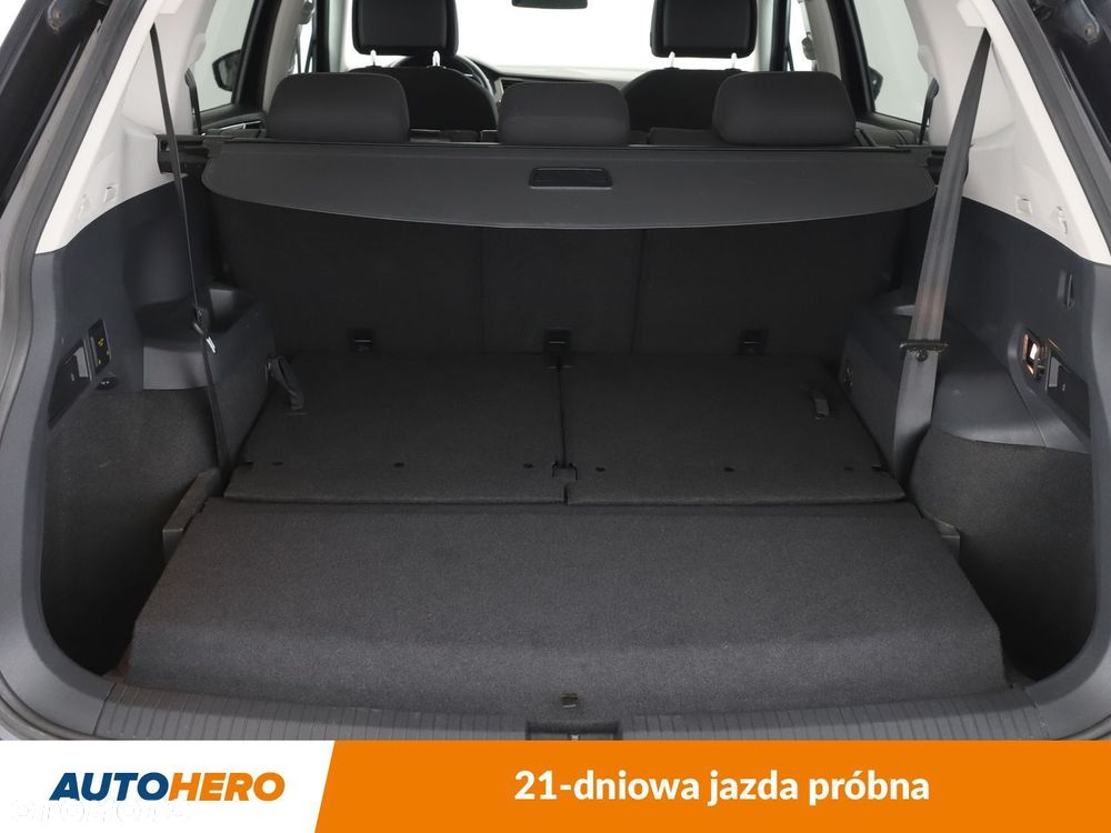 Volkswagen Tiguan Allspace - 18
