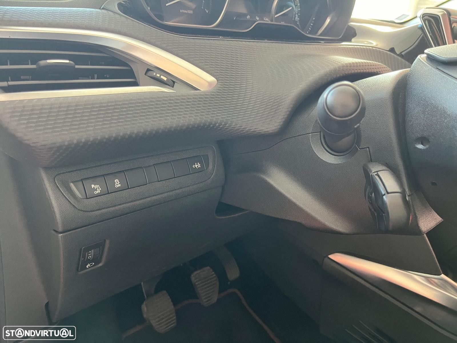 Peugeot 2008 1.2 PureTech Allure - 15