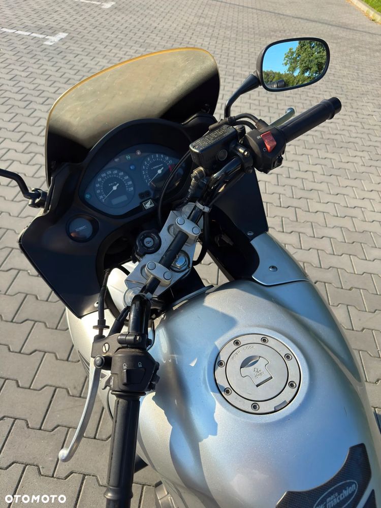 Honda CBF - 7
