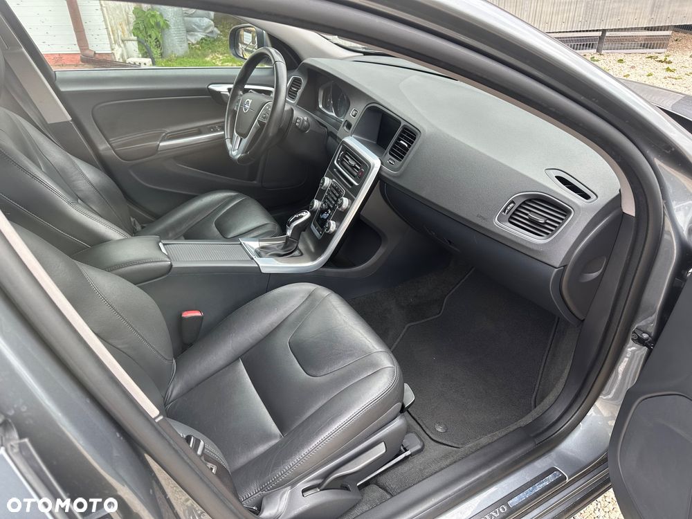 Volvo V60 D3 Drive-E Summum - 15