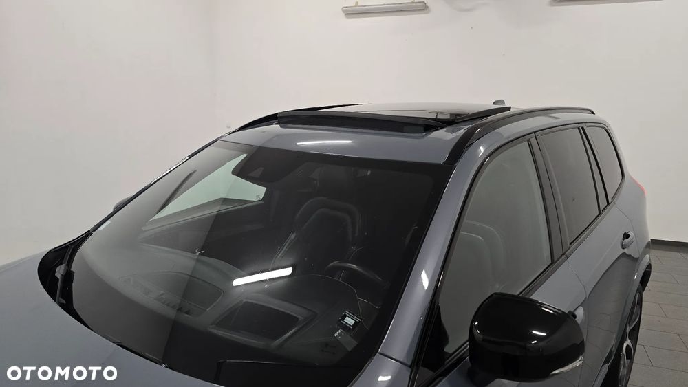 Volvo XC 90 D5 SCR AWD R-Design 7os - 13