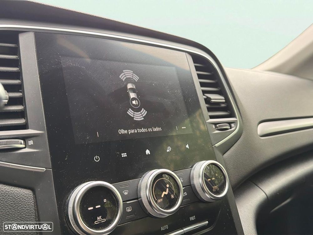 Renault Mégane Sport Tourer - 14