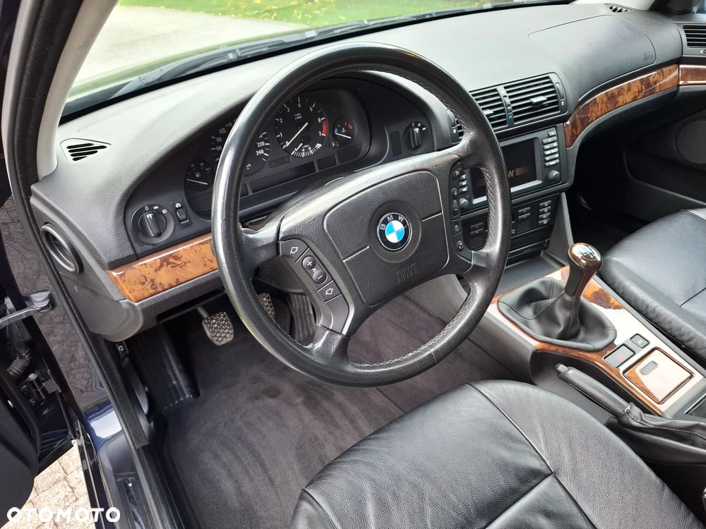 BMW Seria 5 525i - 16