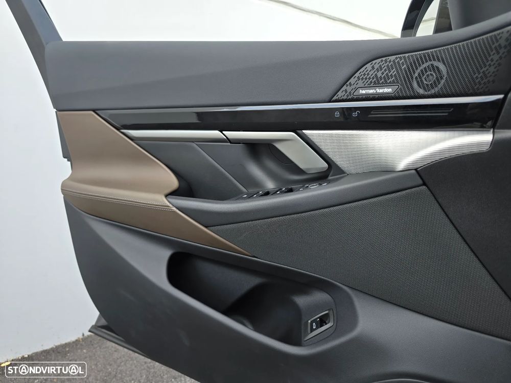 BMW 530 e Pack Desportivo M Pro - 39