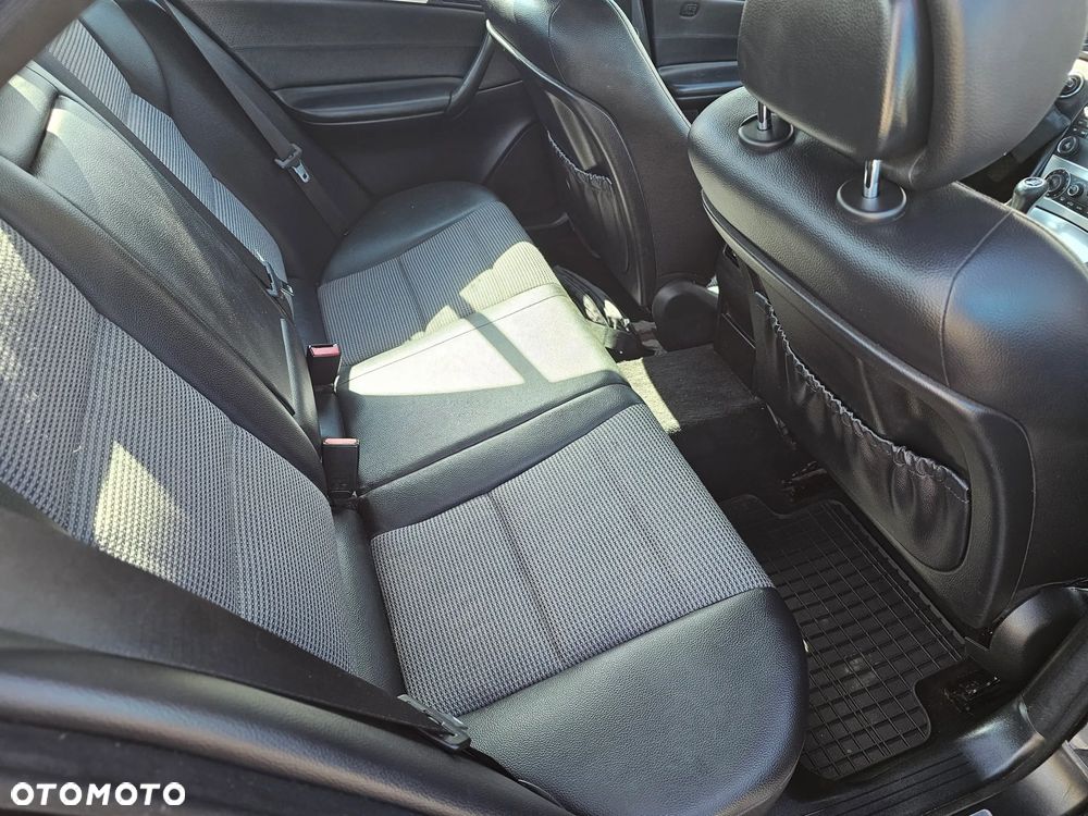Mercedes-Benz Klasa C 200 CDI Avantgarde DPF - 9
