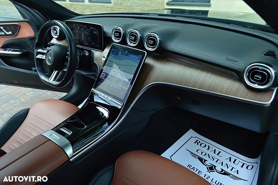 Mercedes-Benz C 300 4Matic 9G-TRONIC AMG Line - 29