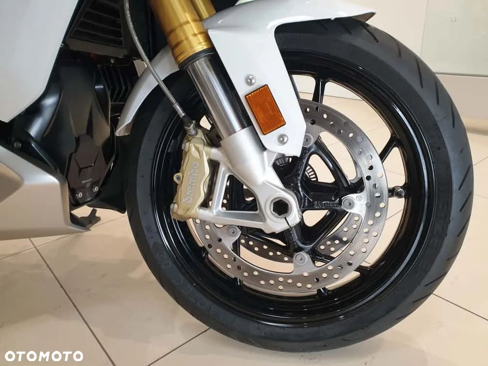 BMW R - 37