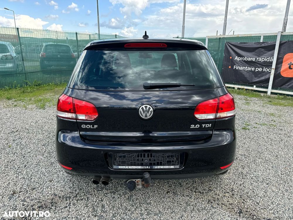 Volkswagen Golf - 6