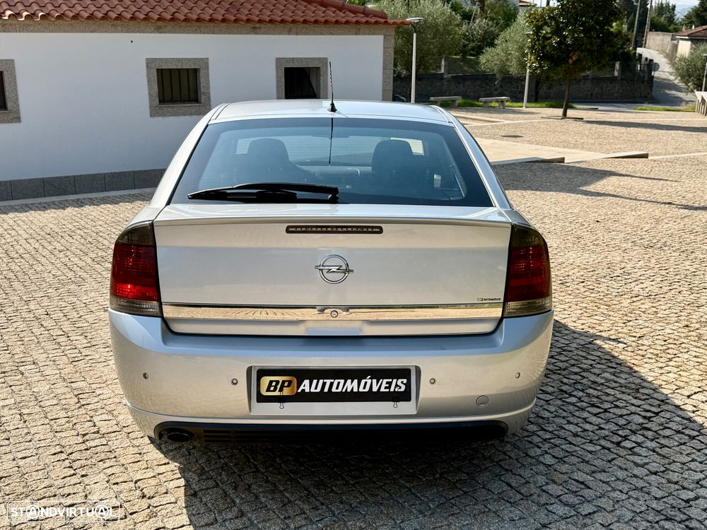 Opel Vectra GTS 2.2 DTi - 13