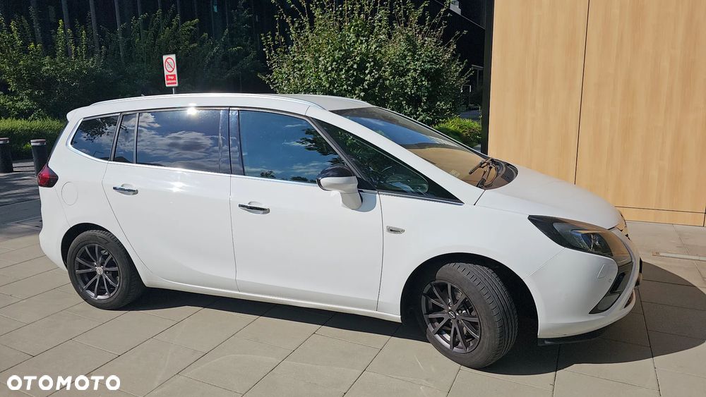 Opel Zafira Tourer 2.0 CDTI Active - 2