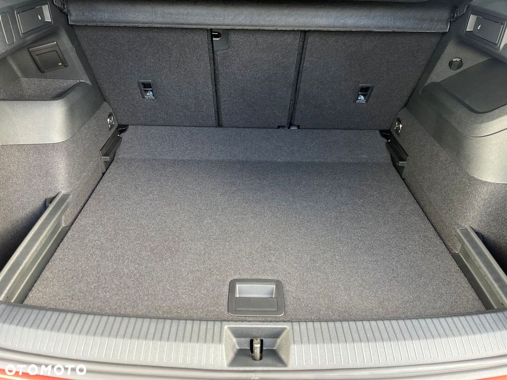 Volkswagen Tiguan - 23