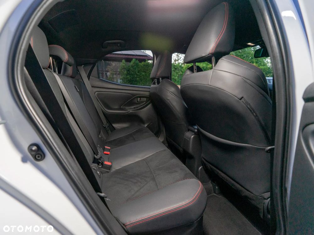 Toyota Yaris Hybrid 1.5 GR Sport - 20