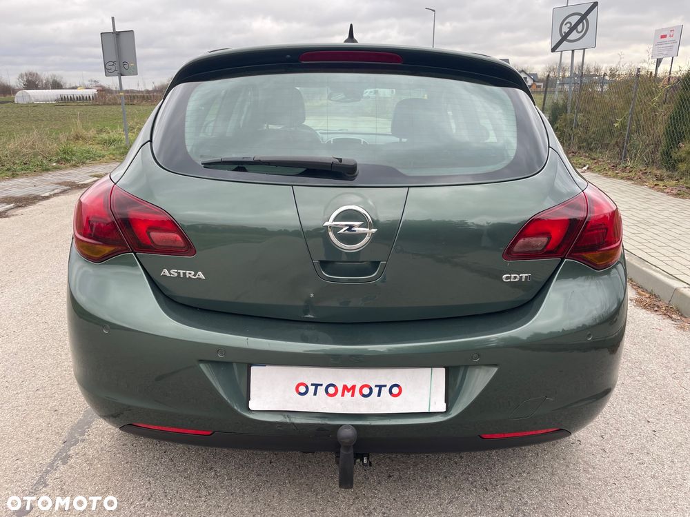 Opel Astra 1.7 CDTI Cosmo - 25