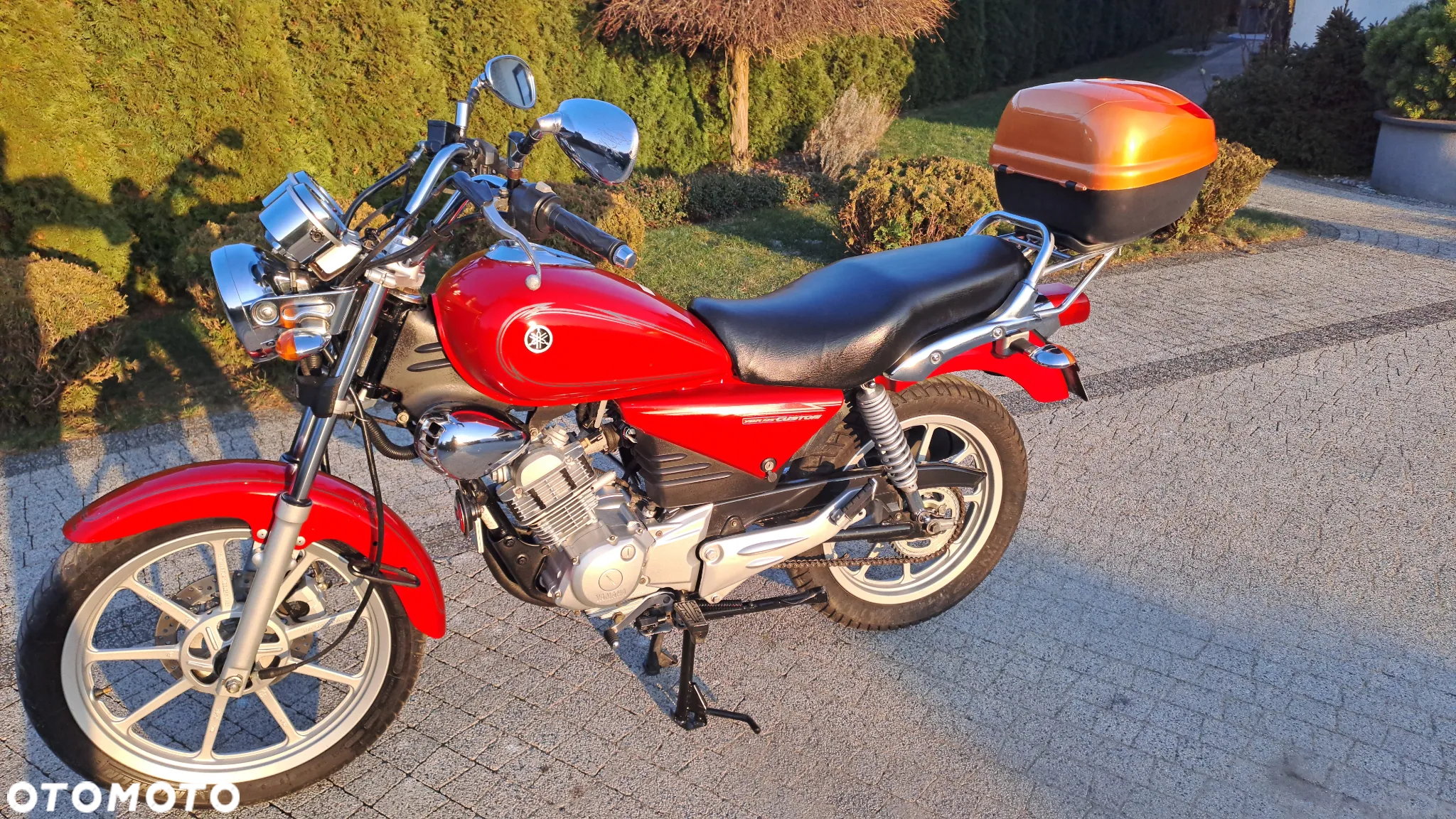 Yamaha YBR - 37