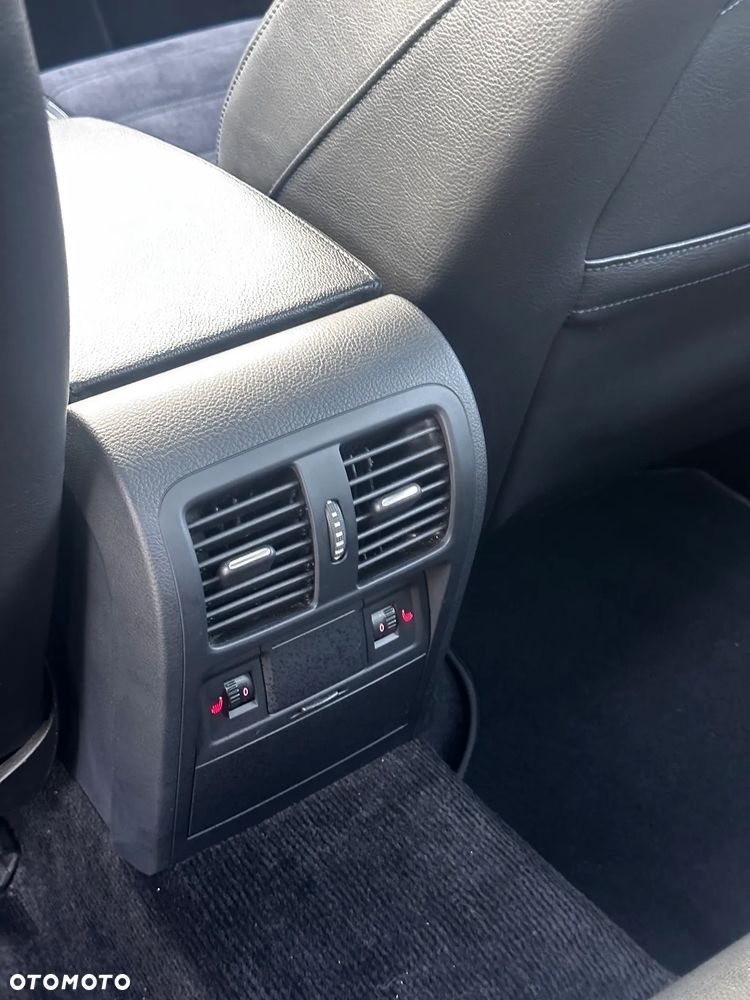 Volkswagen CC 2.0 TDI BlueMotion Technology DSG - 11
