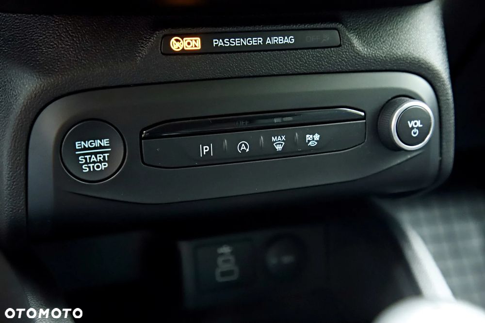 Ford Focus 1.5 EcoBlue STart-Stopp-System TITANIUM - 29