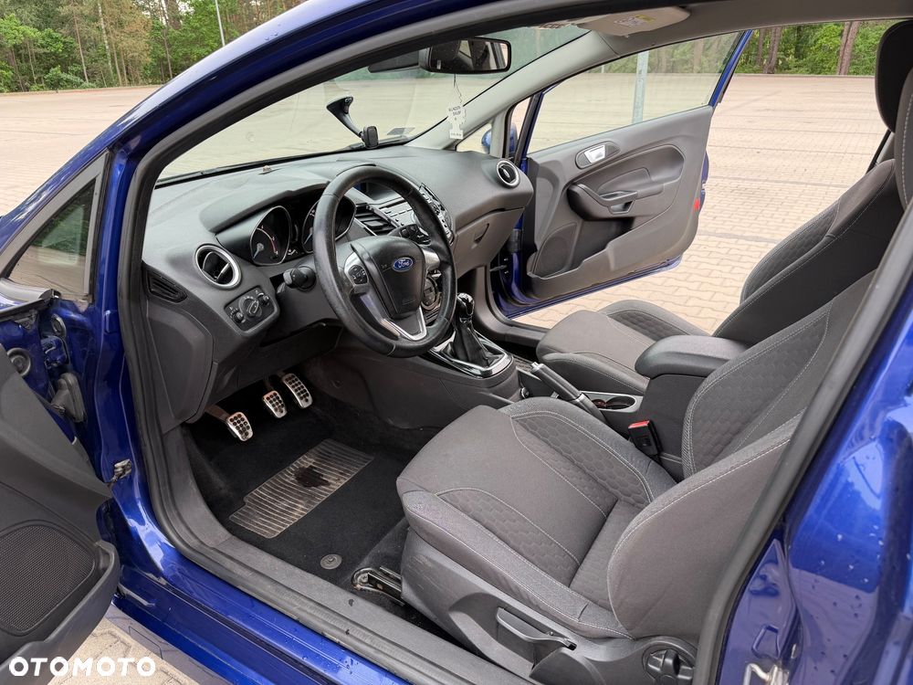 Ford Fiesta 1.6 TDCi Sport - 11