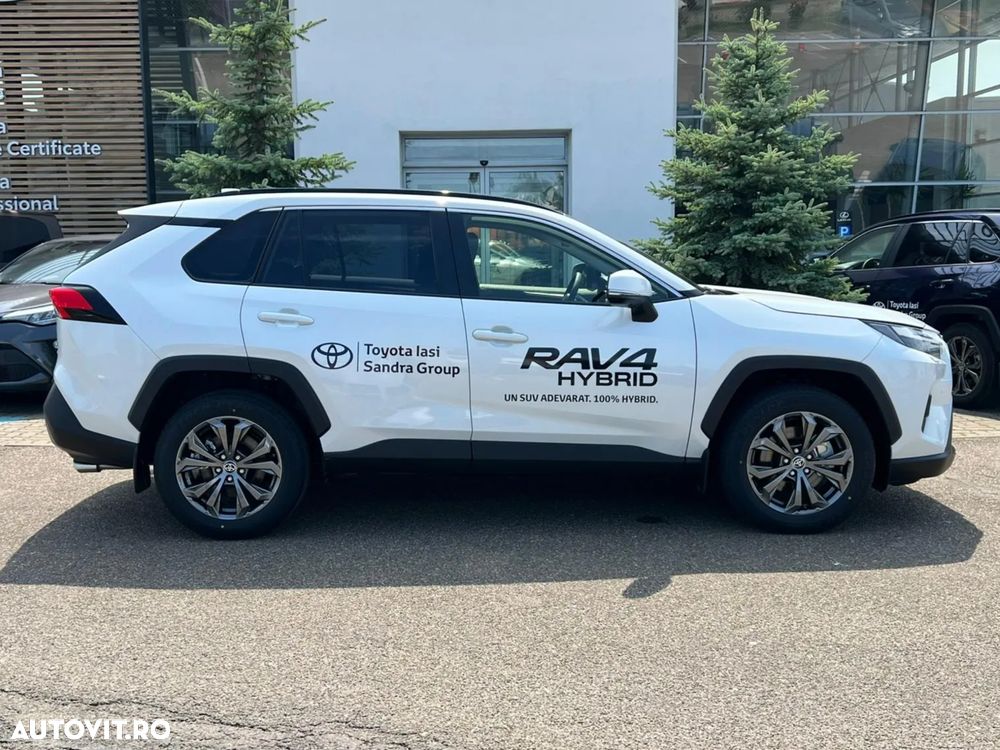 Toyota RAV4 2.5 Hybrid VVT-iE 4x4 Luxury - 2