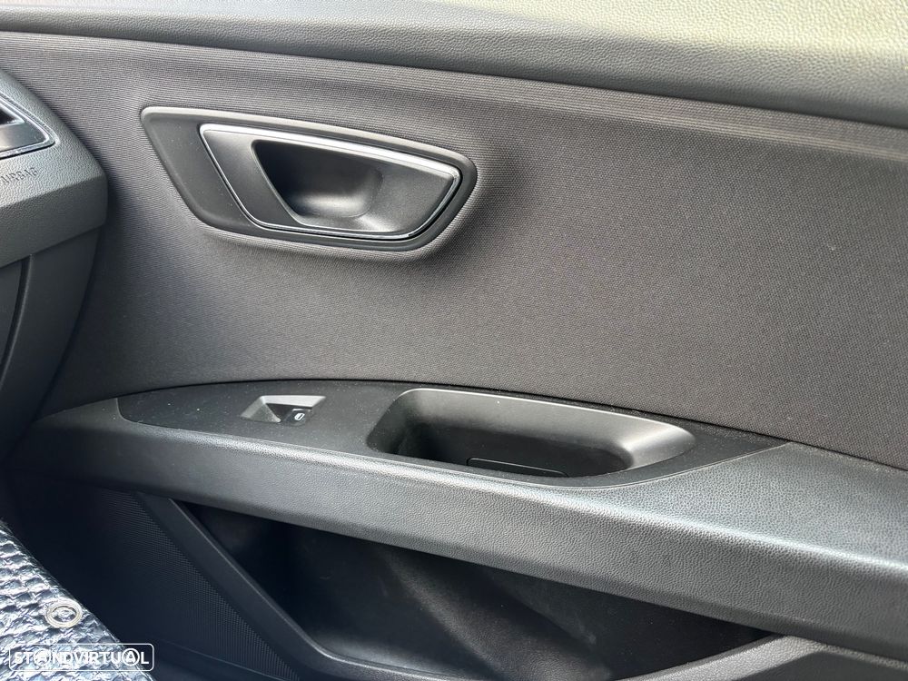 SEAT Leon ST 1.6 TDI Style Ecomotive - 11