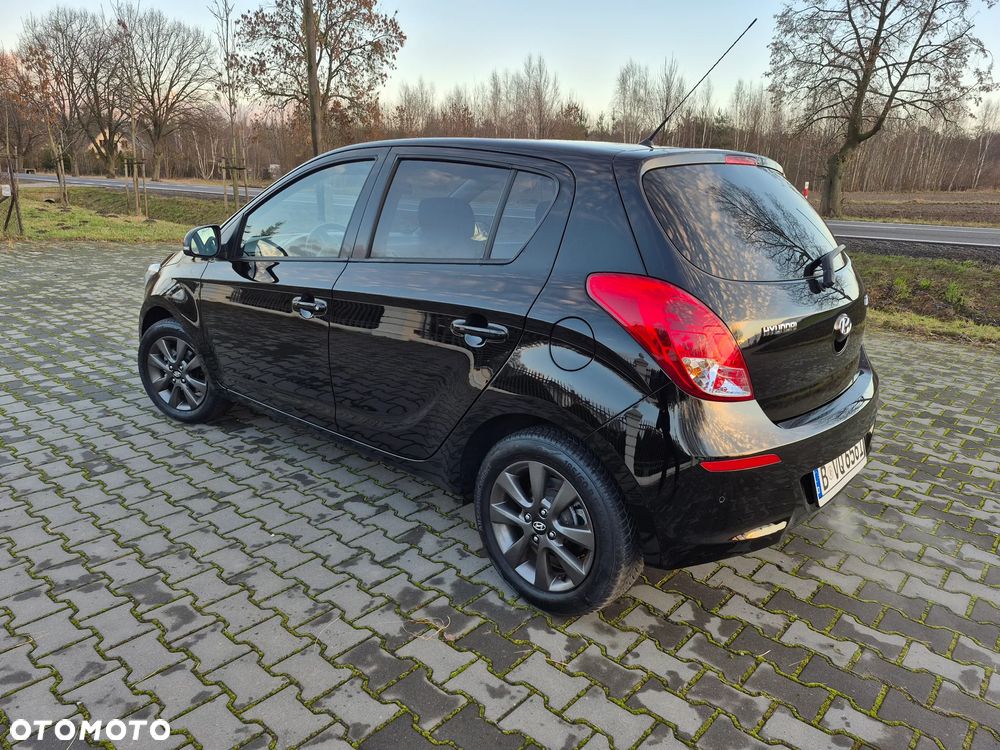 Hyundai i20 - 15
