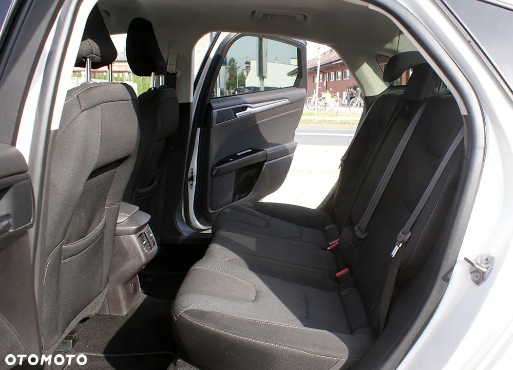 Ford Mondeo 2.0 EcoBoost ST-Line - 23
