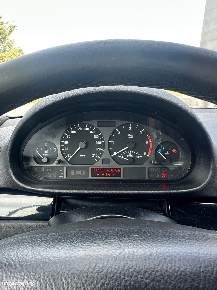 BMW 320 d - 13
