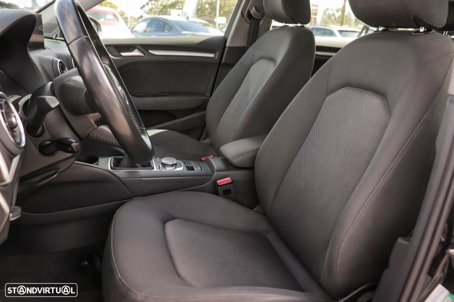 Audi A3 Sportback - 11