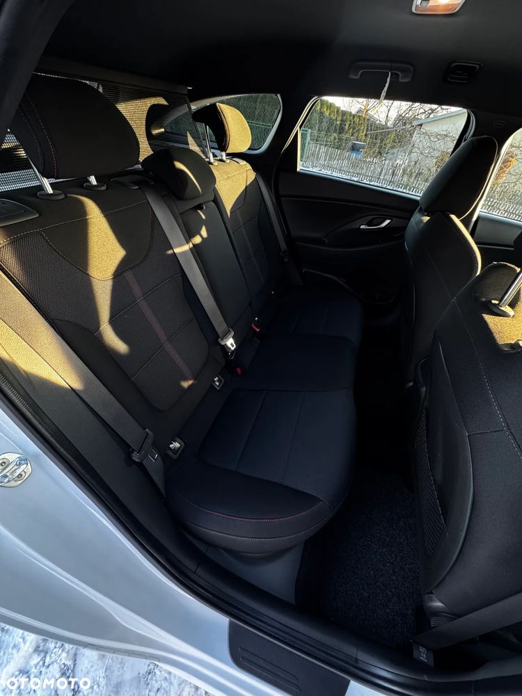 Hyundai i30 1.6 CRDI 48V-Hybrid N-Line - 28