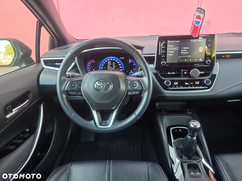 Toyota Corolla - 22