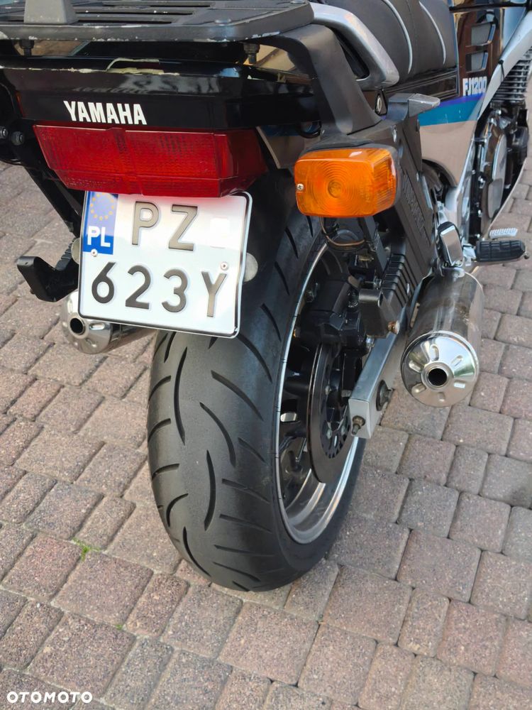 Yamaha FJ - 25