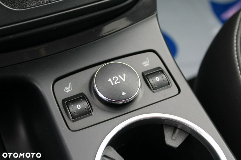 Ford Kuga - 24