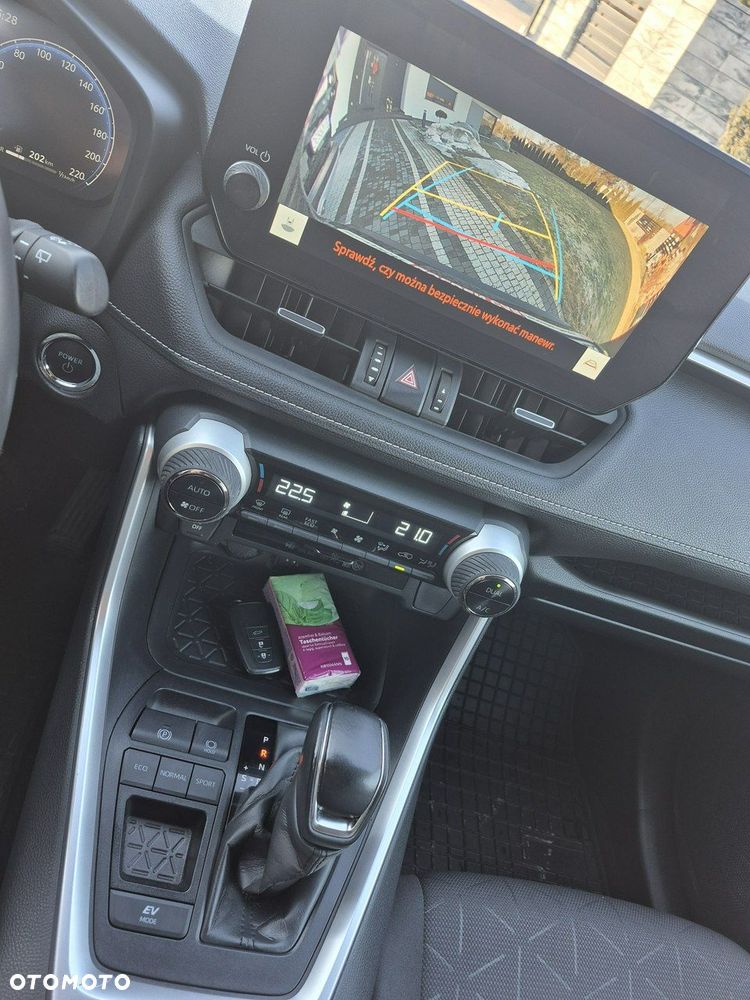 Toyota RAV4 - 9