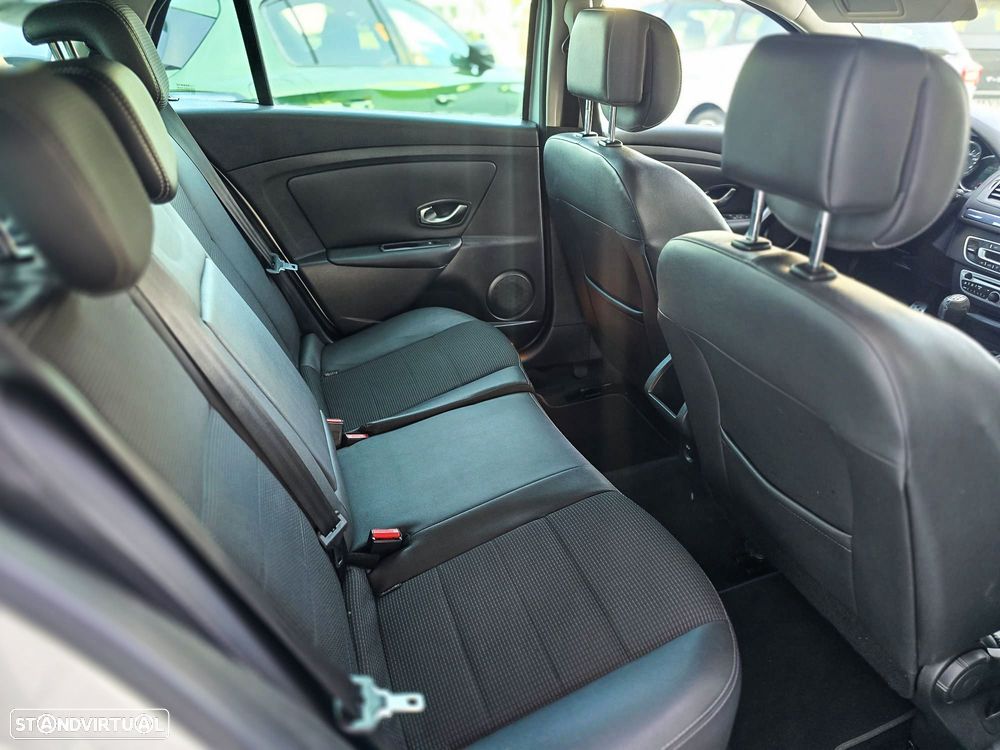 Renault Mégane Sport Tourer 1.5 dCi GT Line - 23