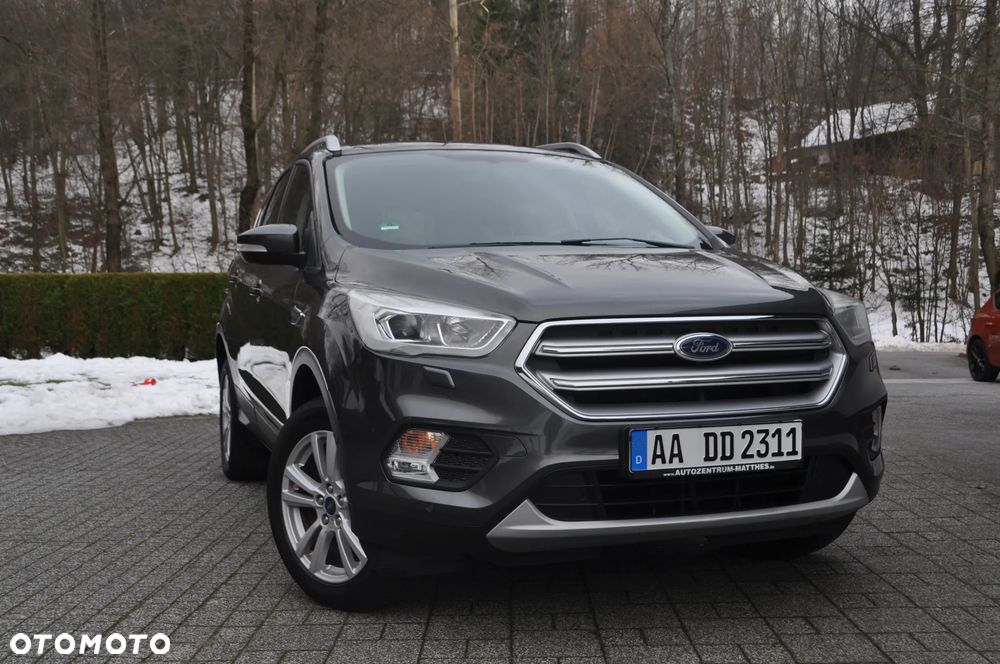 Ford Kuga 1.5 EcoBoost 2x4 Cool & Connect - 1