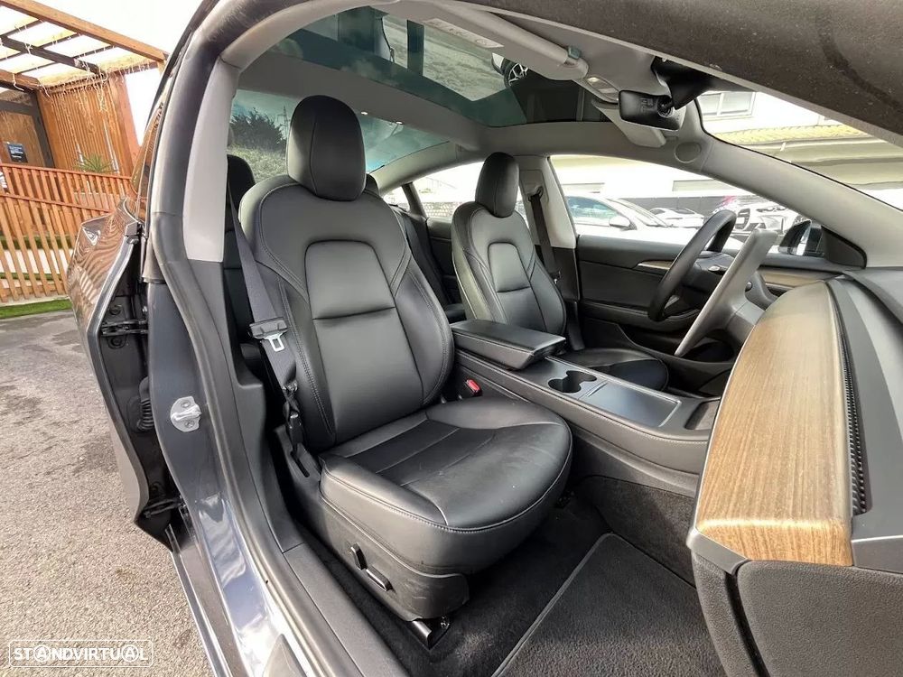 Tesla Model 3 Long Range Tração Traseira - 18