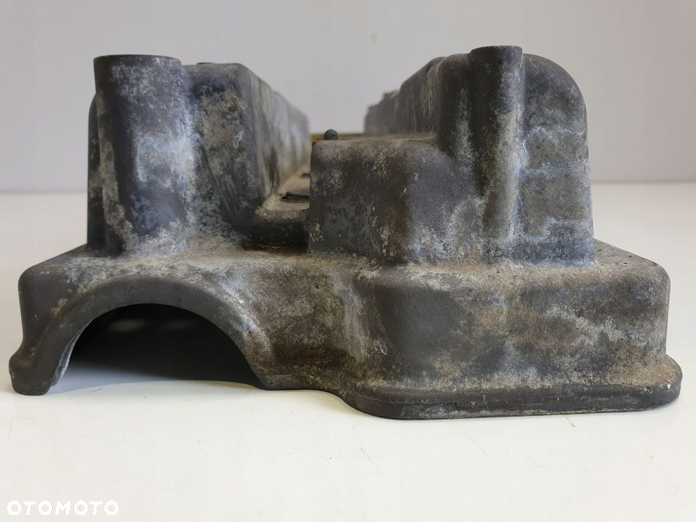 Suzuki Vitara 2.0 16V POKRYWA ZAWORÓW - 6