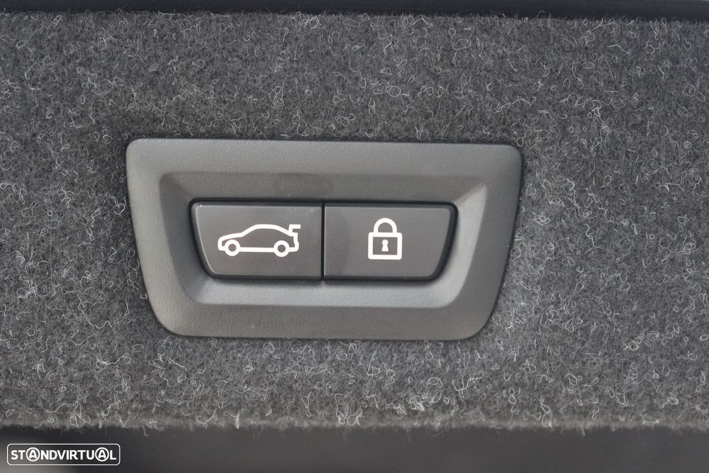 BMW 520 d Pack M Auto - 31