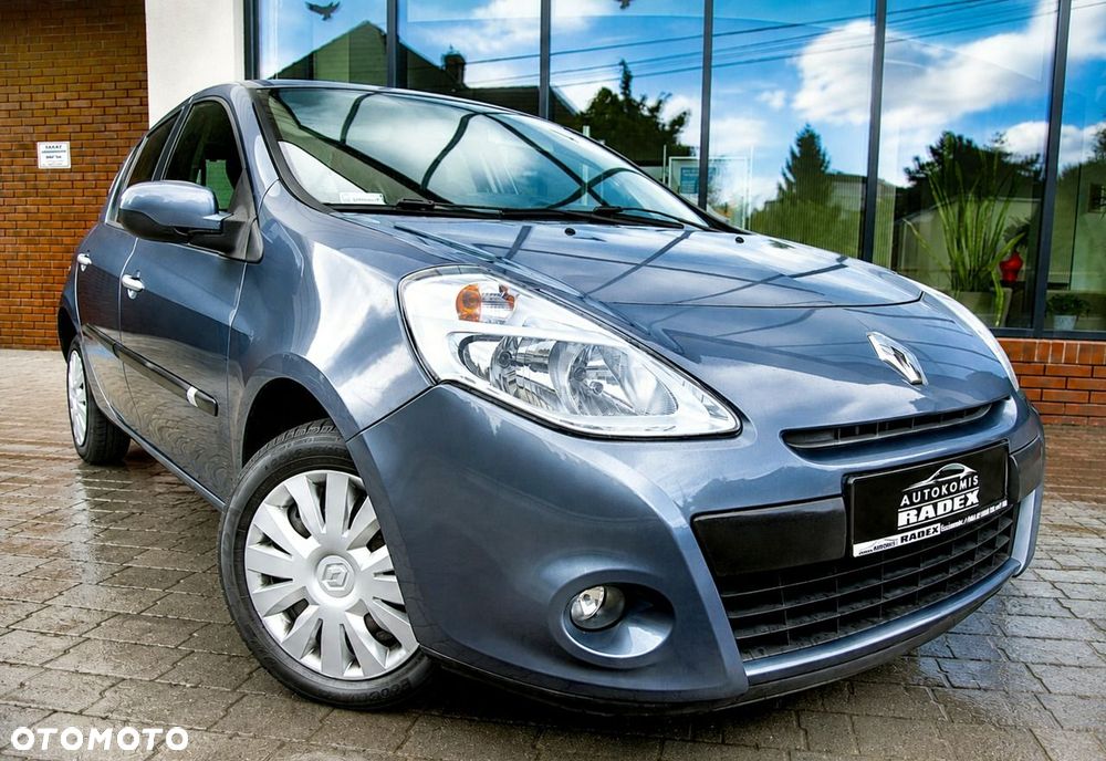 Renault Clio - 22