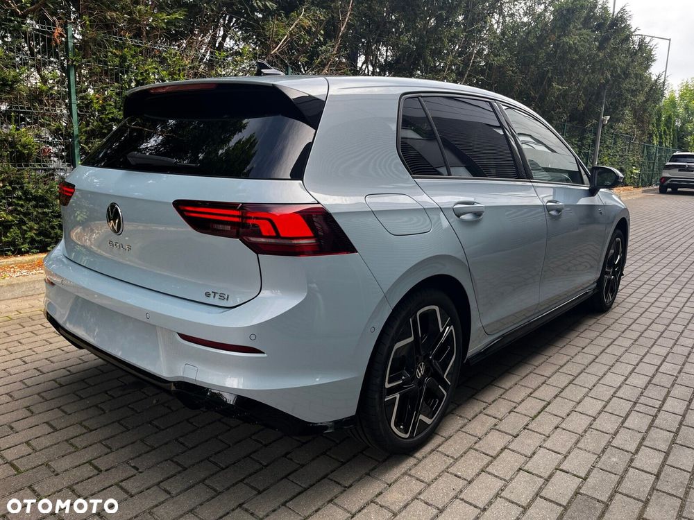 Volkswagen Golf 1.5 eTSI mHEV R-Line Plus DSG - 9