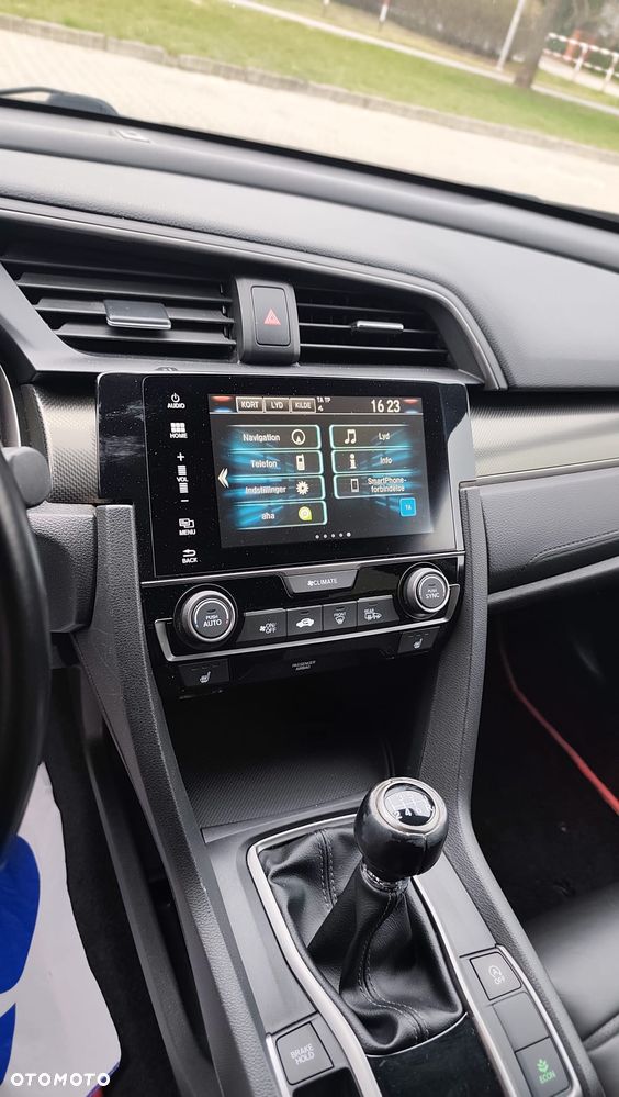 Honda Civic 1.6 i-DTEC Executive Premium - 9