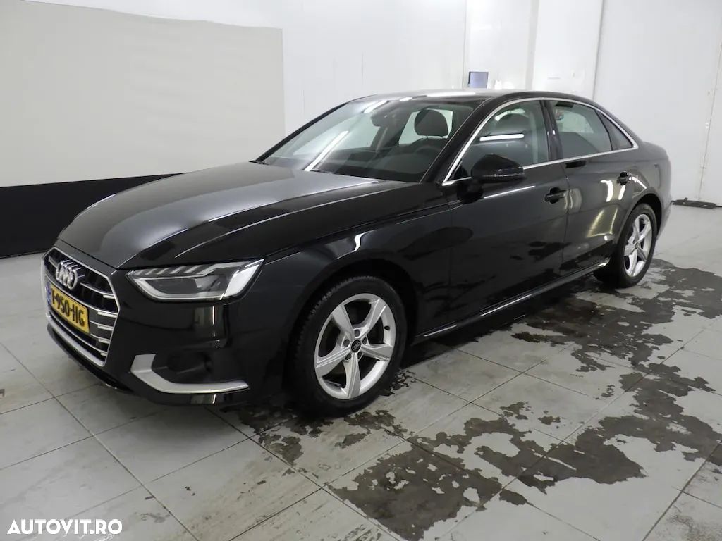Audi A4 - 1