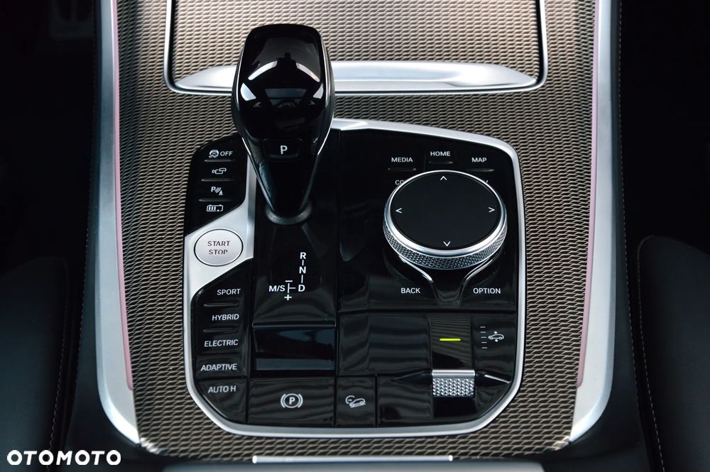 BMW X5 xDrive45e - 22