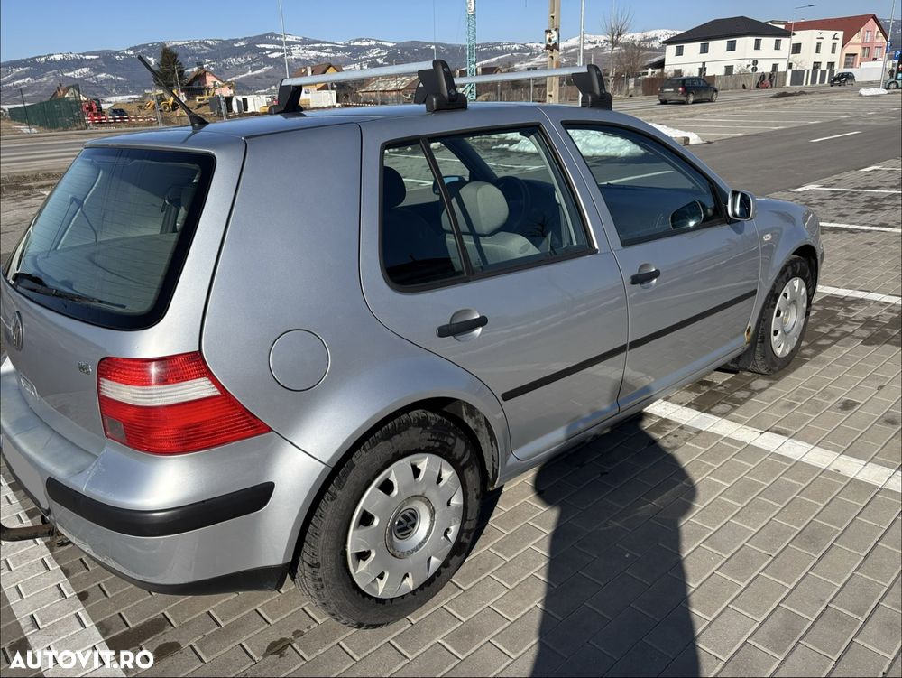 Volkswagen Golf CL - 2
