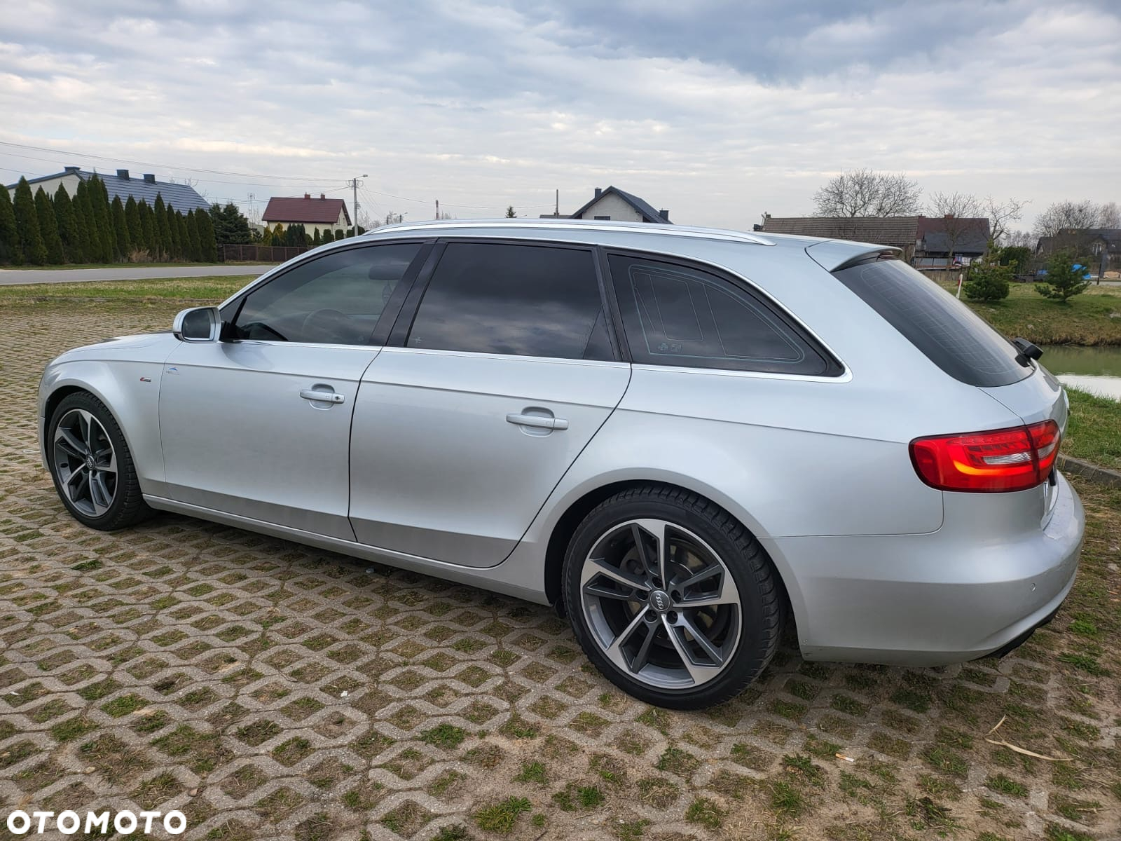 Audi A4 Avant 2.0 TDI DPF S line Sportpaket - 6