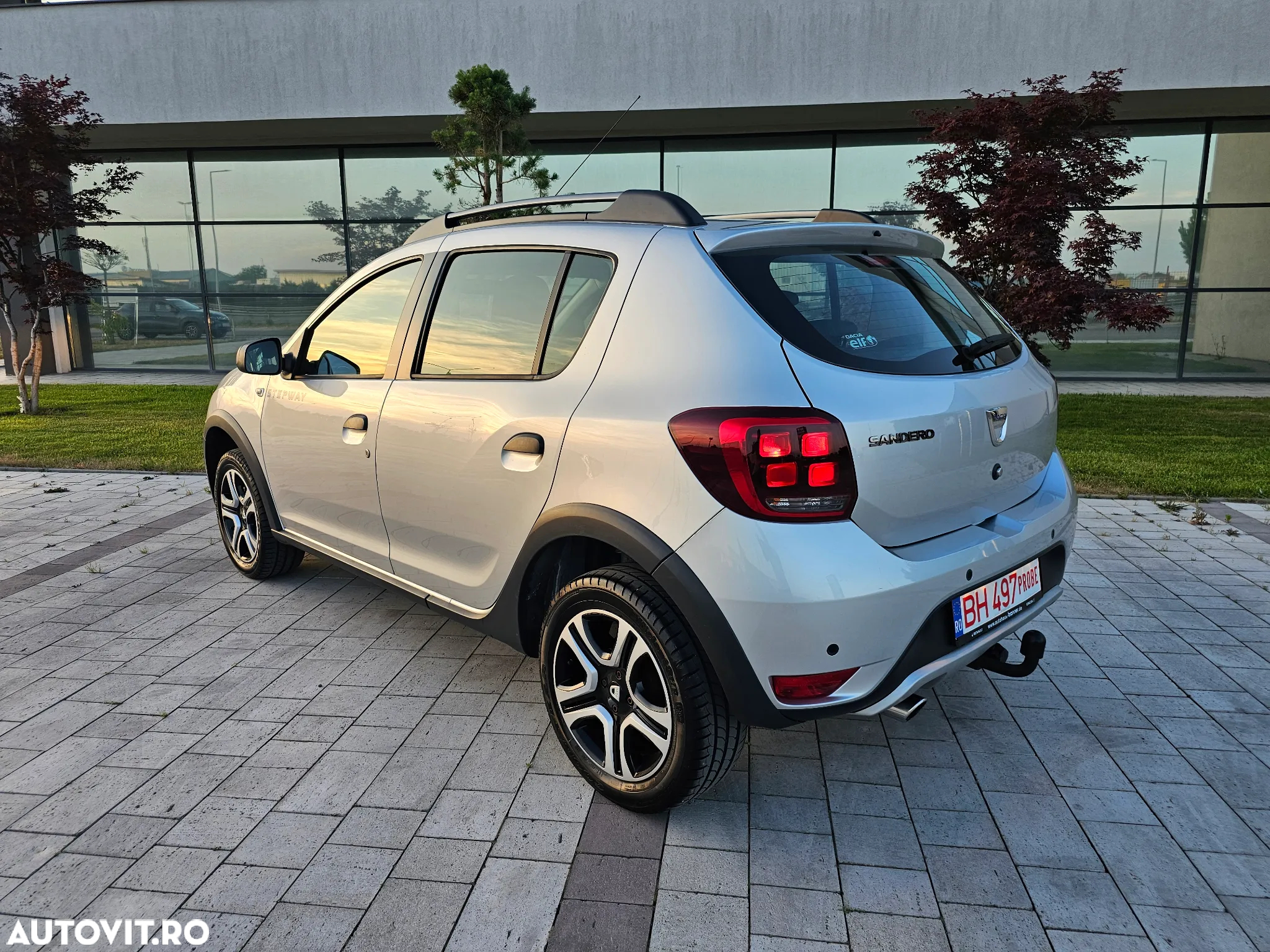 Dacia Sandero TCe 90 Celebration - 19