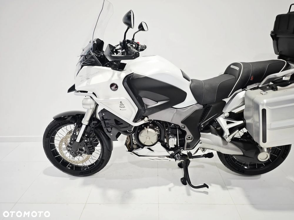 Honda VFR - 18