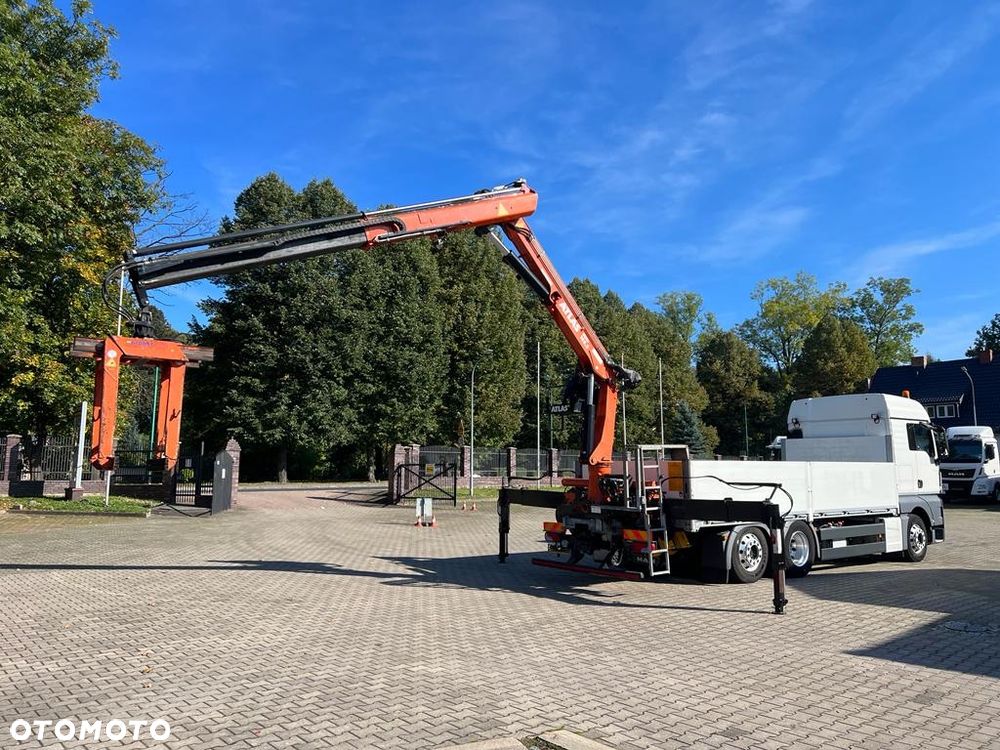 MAN 26.460 TGX skrzyniowy z HDS ATLAS 165, 518 t.km. - 9