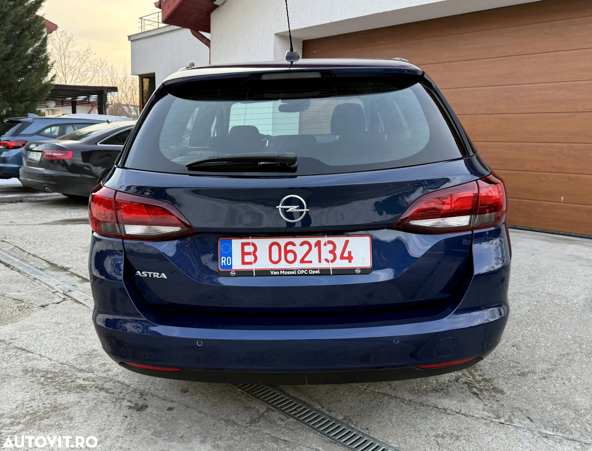 Opel Astra Sports Tourer 1.2 Turbo Enjoy - 5